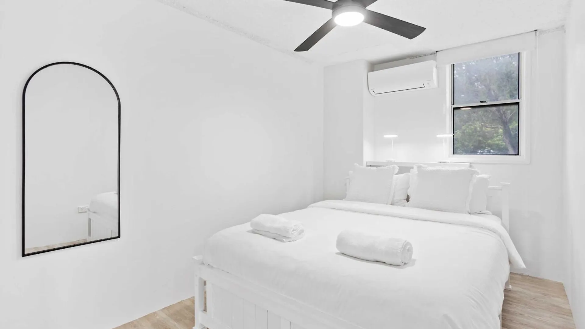 Apartment Very Very Burleigh Gold Coast Australia